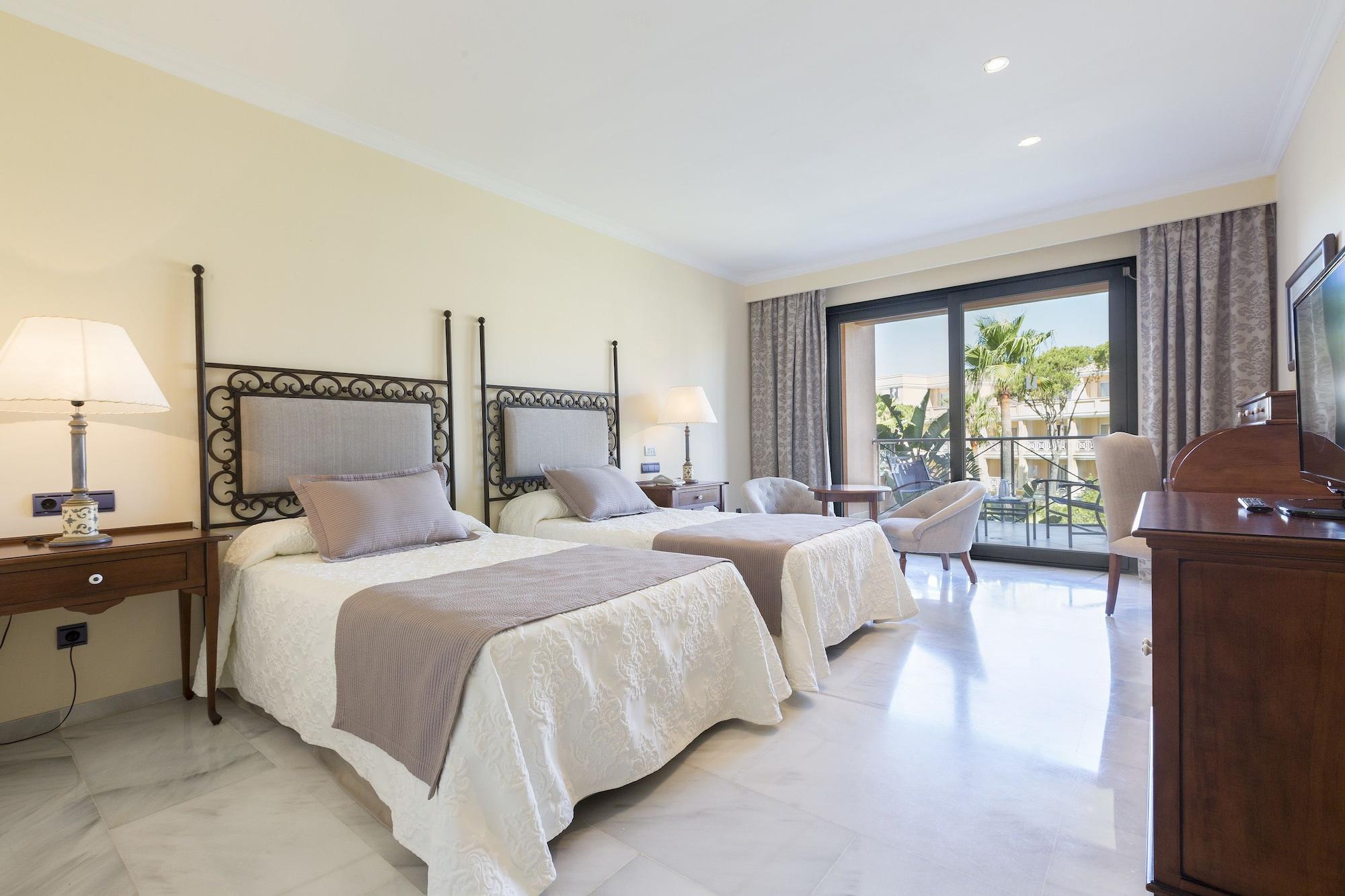 Hipotels Barrosa Palace & Spa Chiclana de la Frontera Exterior photo Deluxe Room
